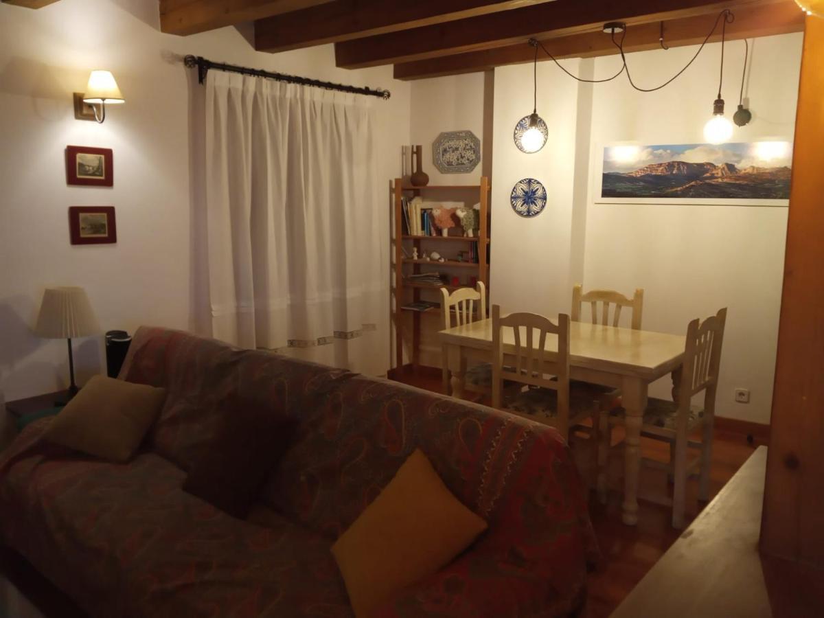 شقة Apartamento Exclusivo En El Pueblo Mas Bonito Duplex Roda de Isábena المظهر الخارجي الصورة